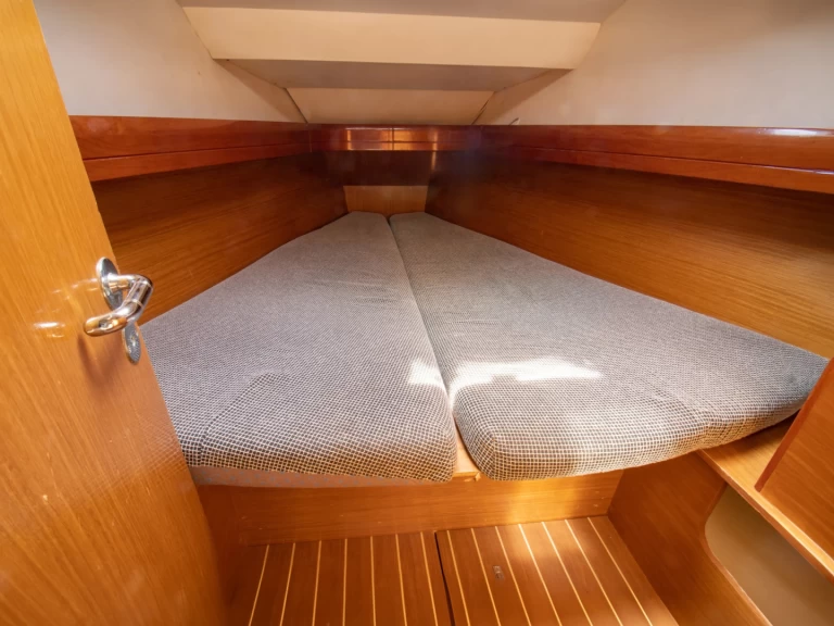 Noleggio barche Jeanneau Sun Odyssey 36 a Nikiána su Samboat