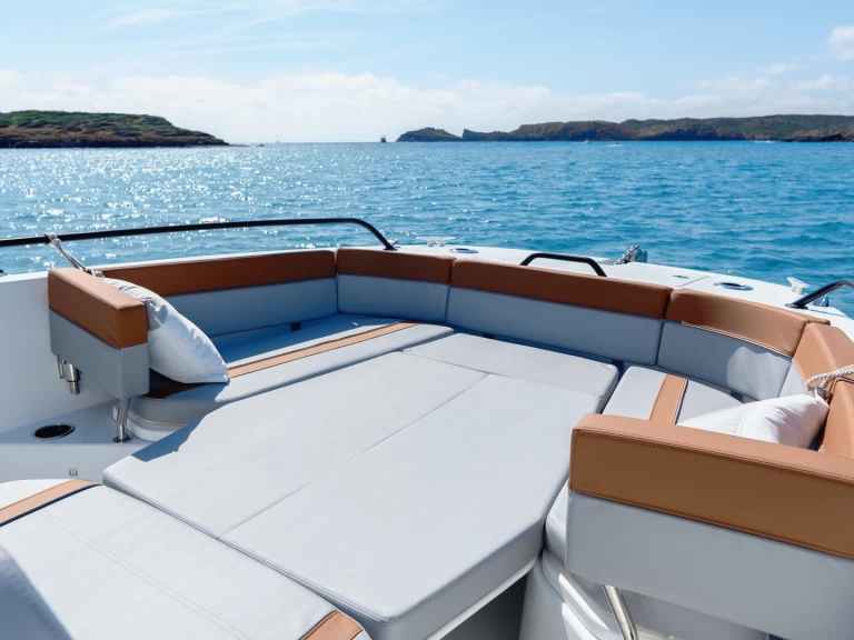 Noleggiare una Bénéteau Flyer 8 SPACEdeck a Mahón