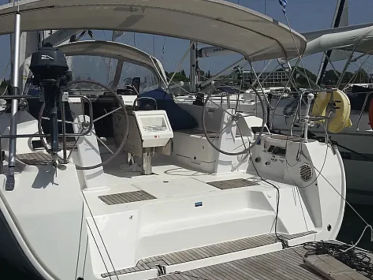 Barca a vela a noleggio a Sámi al miglior prezzo