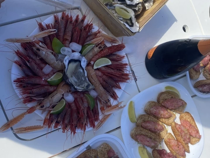 Barca a motore a noleggio a Terracina al miglior prezzo