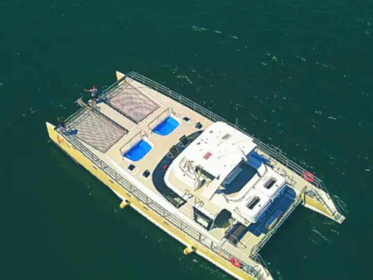 Noleggiare una Twin Cat Twin Cat 73FT a Puntarenas