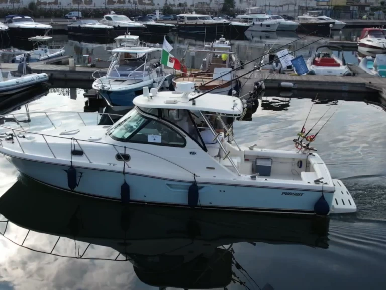 Noleggio barche Pursuit 3100 Offshore a Sorrento su Samboat