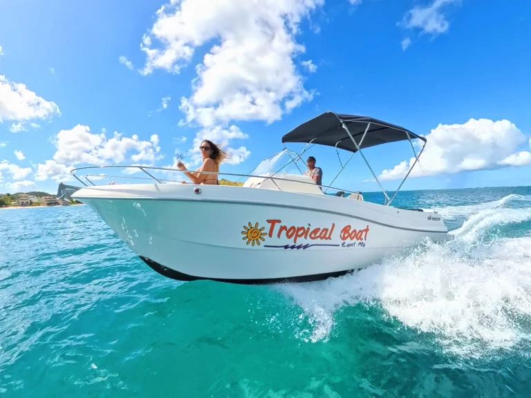 Noleggio Barca a motore con o senza skipper Pacific Craft a Marigot