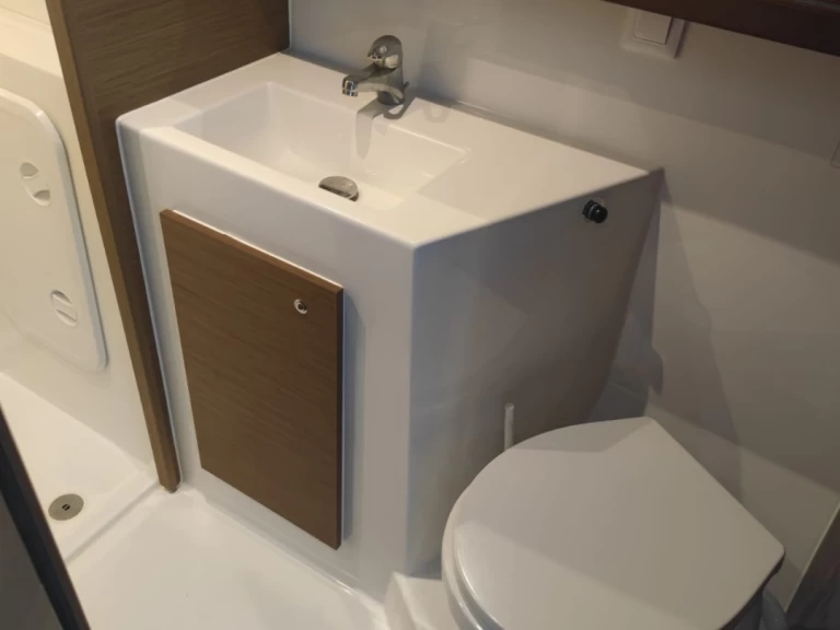 Noleggio Catamarano Lagoon con patente nautica