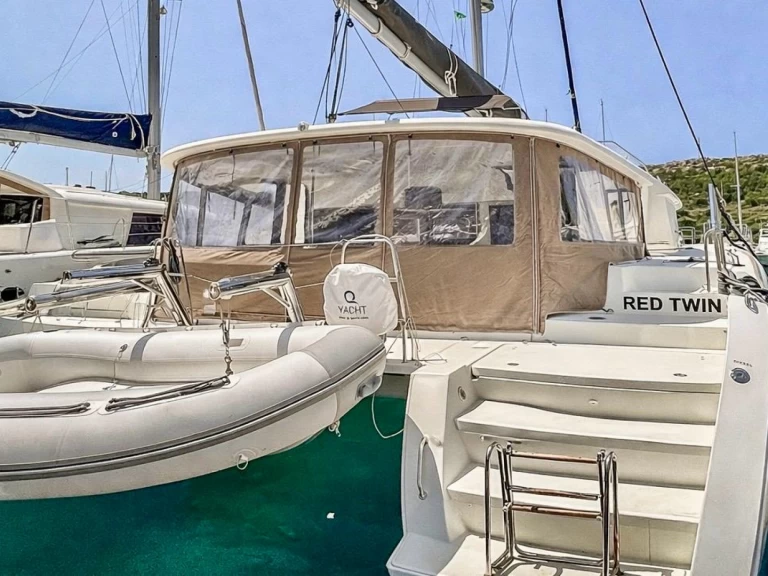 Noleggio Catamarano Lagoon con patente nautica