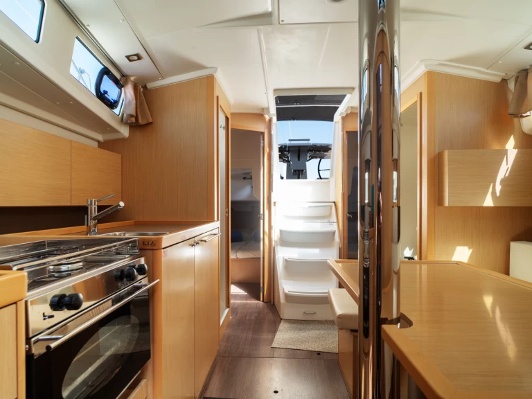 Noleggio Barca a vela Bénéteau con patente nautica