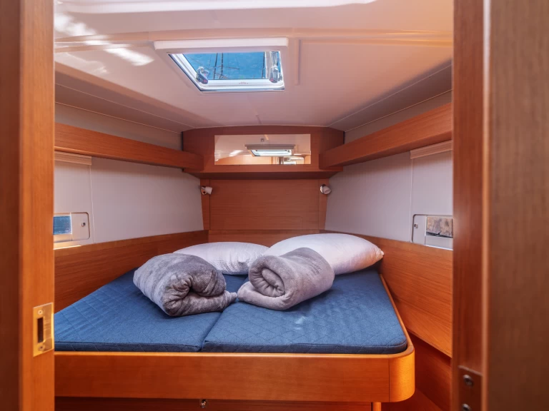 Noleggiare una Dufour Dufour 430 Grand Large a Olbia