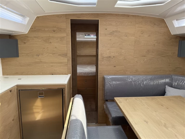 Noleggiare una Elan Impression 45 a Pola