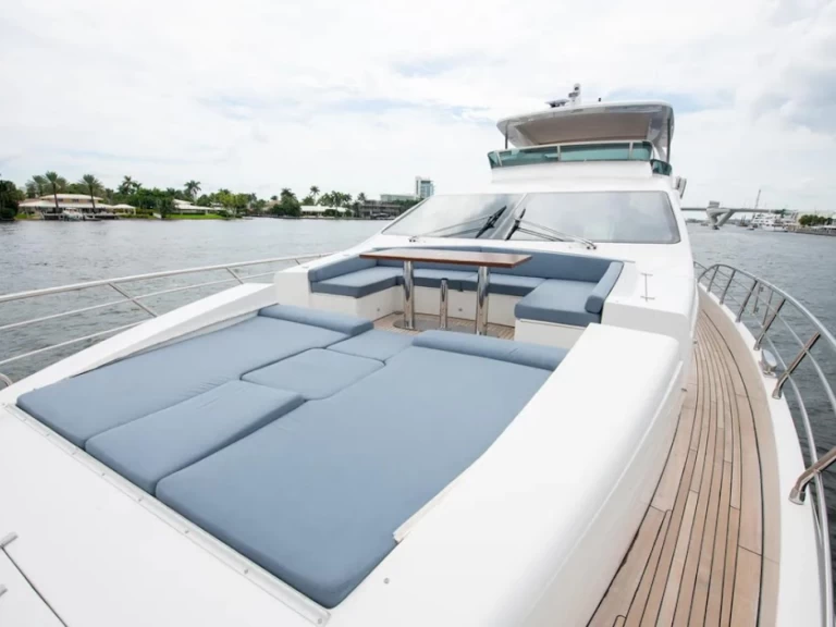 Noleggio barche Azimut Azimut 88 a Miami su Samboat