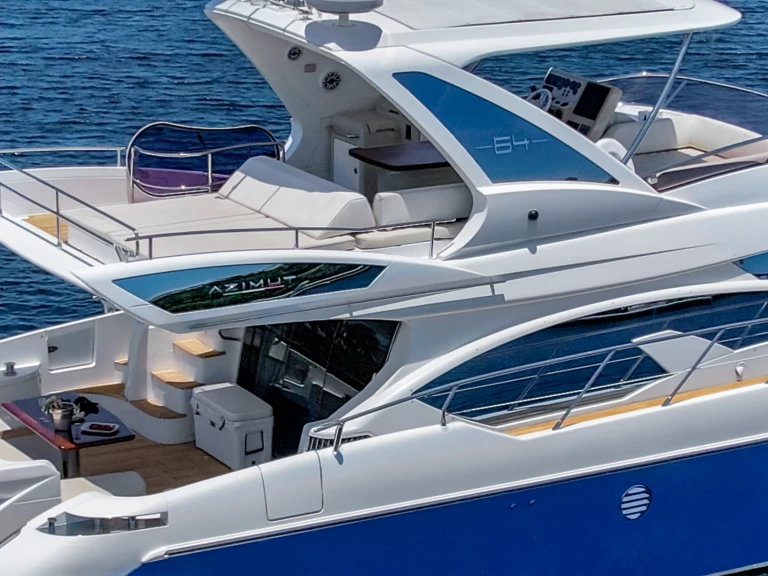 Noleggio Yacht di lusso Azimut con patente nautica