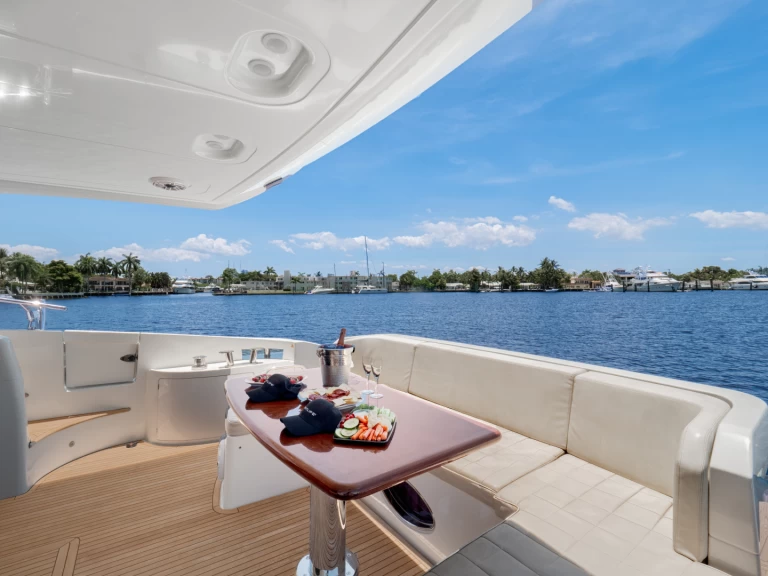 Yacht di lusso a noleggio a Fort Lauderdale al miglior prezzo