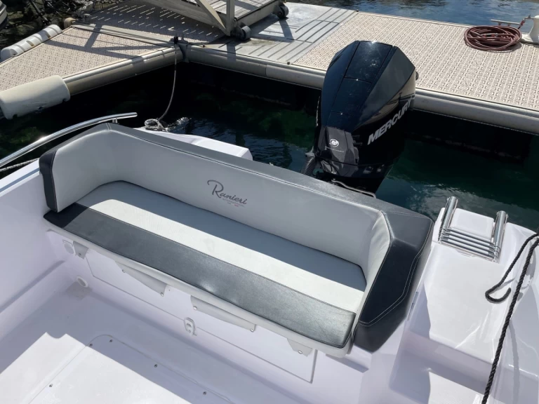 Noleggio barche Cavalaire-sur-Mer economico Voyager 23 s