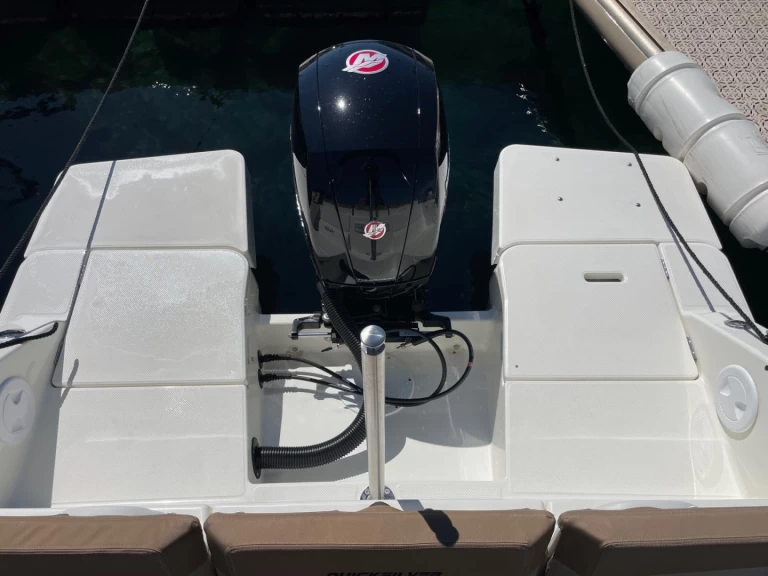 Noleggio Barca a motore a Cavalaire-sur-Mer – Quicksilver Quicksilver 675 Activ Open
