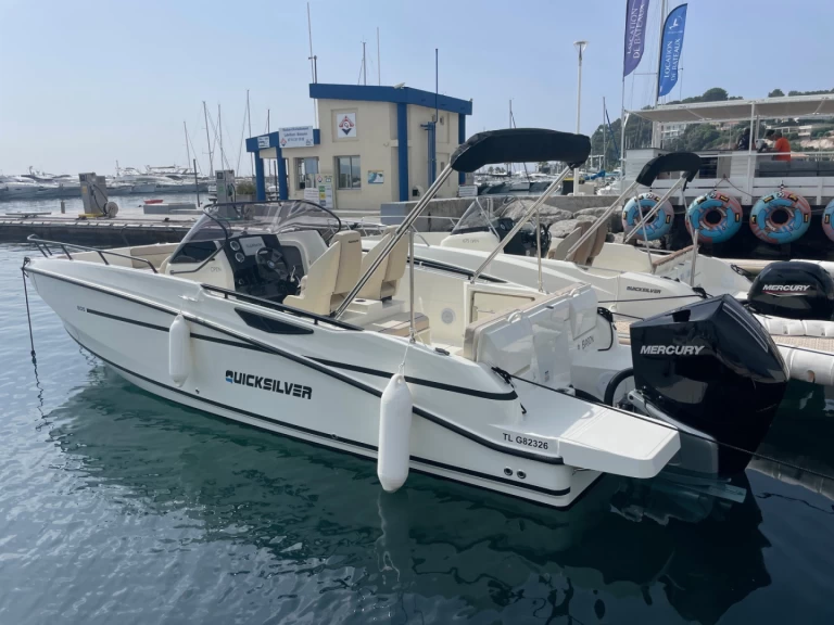 Noleggio Barca a motore a Cavalaire-sur-Mer – Quicksilver QUICKSILVER 805