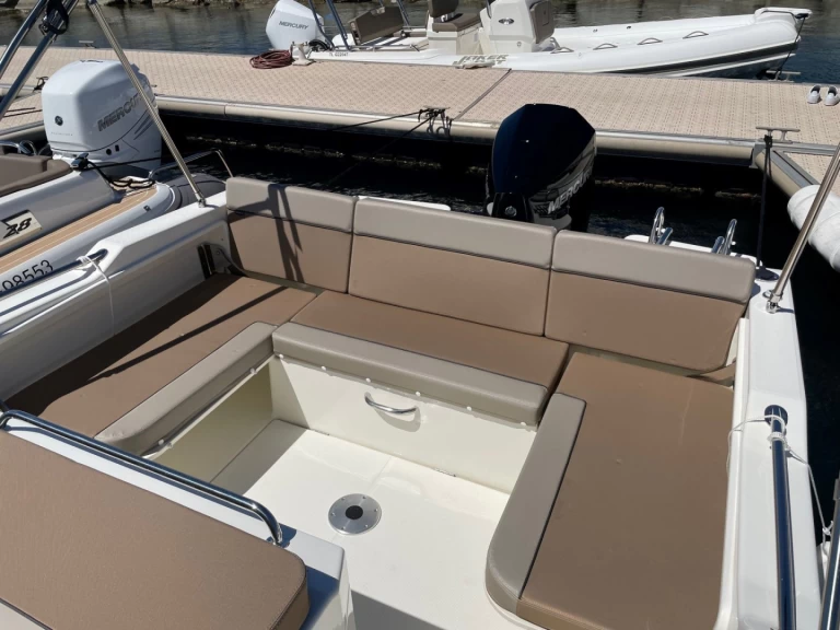 Noleggio barche Quicksilver Quicksilver Activ 755 a Cavalaire-sur-Mer su Samboat