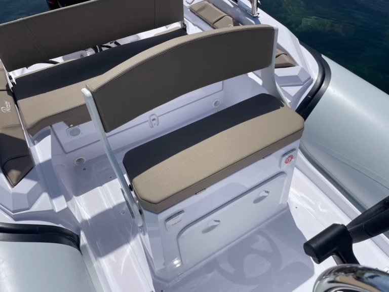 Noleggio Gommone a Cavalaire-sur-Mer – Ranieri Cayman 21 Sport