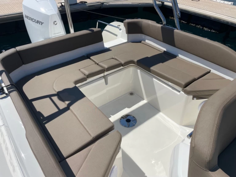 Noleggio a Cavalaire-sur-Mer – Joker Boat Clubman 24 su SamBoat