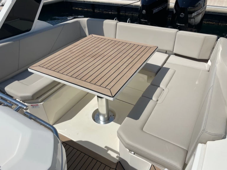 Gommone a noleggio a Cavalaire-sur-Mer al miglior prezzo