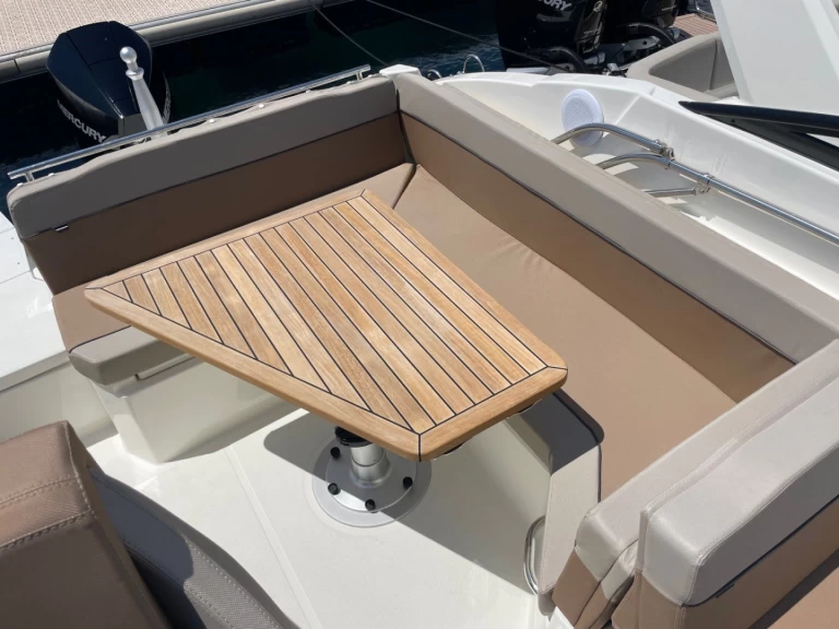 Noleggiare una Quicksilver QUICKSILVER 805 CRUISER a Cavalaire-sur-Mer