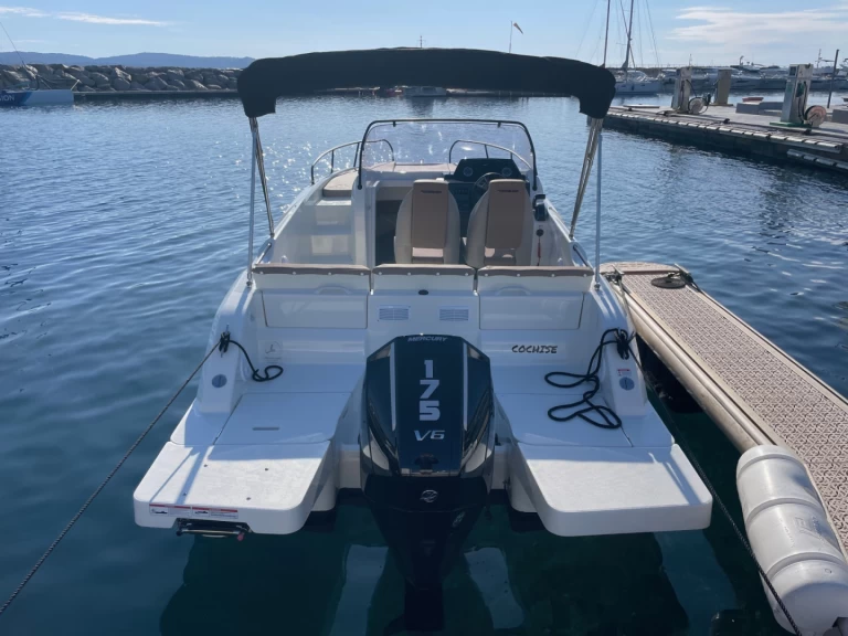 Noleggio barche Cavalaire-sur-Mer economico Activ 675 Sundeck