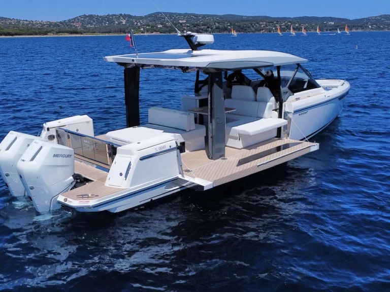 Noleggio Barca a motore con o senza skipper Saxdor a Cavalaire-sur-Mer