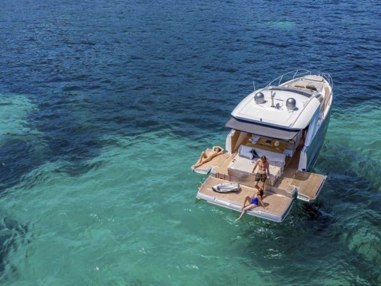 Noleggio barche Jeanneau db 43 a Sorrento su Samboat