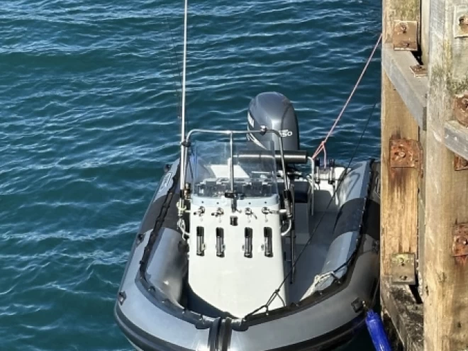 Noleggio a Cherbourg-en-Cotentin – Zeppelin Zeppelin Command 20 VPRO su SamBoat