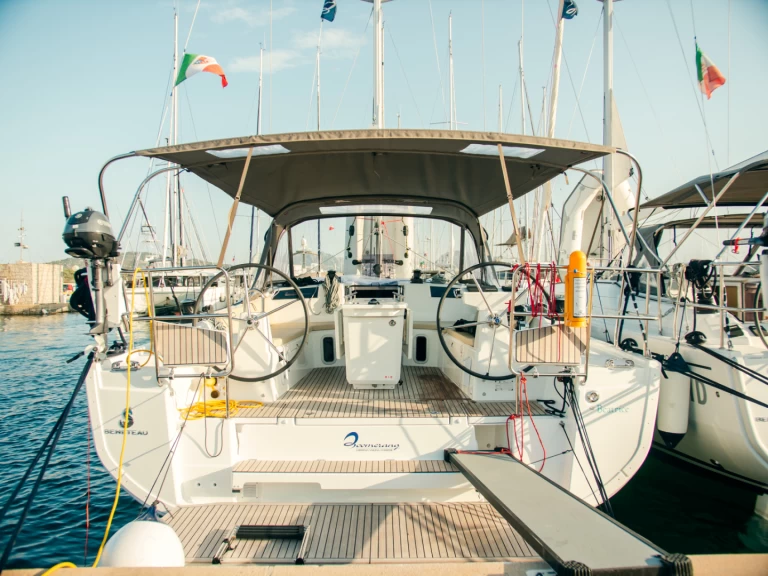Noleggio Barca a vela Bénéteau con patente nautica