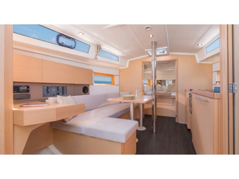 Noleggio barche Olbia economico Oceanis 38 (3/2)