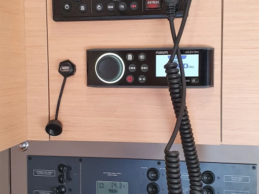 Noleggio barche Bénéteau Oceanis 38 (3/2) a Olbia su Samboat