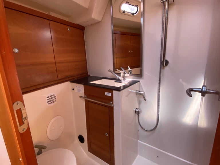 Noleggiare una Hanse Hanse 430e a Pola