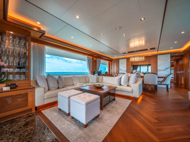 Noleggio Yacht di lusso a New England – Horizon MIDNIGHT MOON