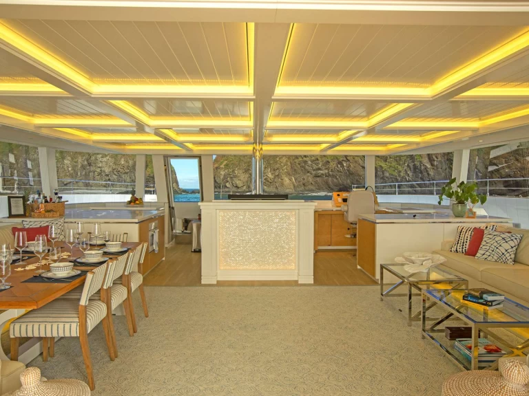 Noleggio Yacht di lusso Sunreef con patente nautica