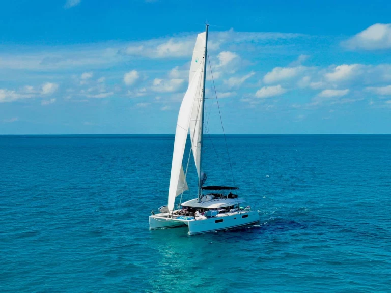 Noleggio barche Lagoon WHISPERS II a Nassau su Samboat