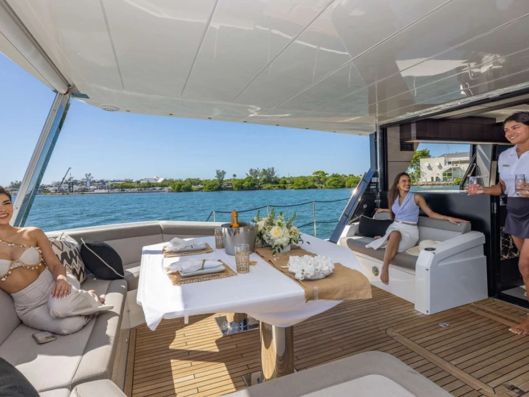 Noleggio Yacht di lusso con o senza skipper Galeon a Miami