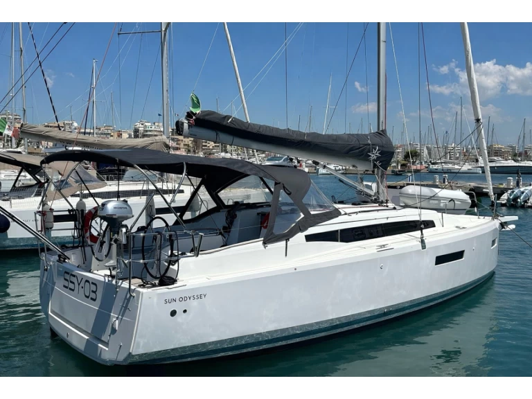 Noleggio Barca a vela a Nettuno – Jeanneau Sun Odyssey 380