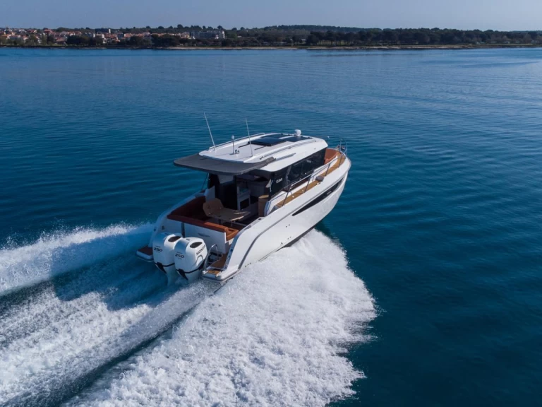 Noleggio Barca a motore a Pola – Kavi Yacht Kavi 9