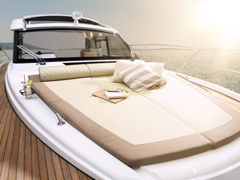 Noleggiare una Bavaria Bavaria SR36HT a Zaravecchia (Biograd)