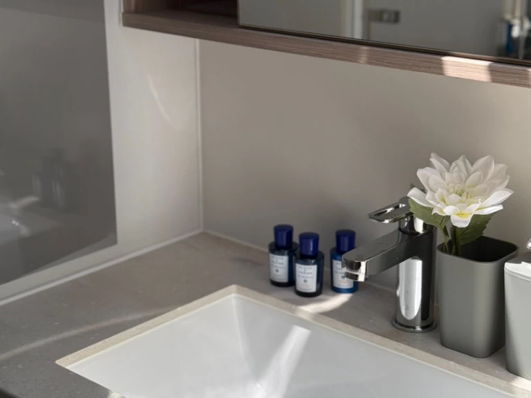 Noleggio barche Lagoon Lagoon 60 a Castelli su Samboat