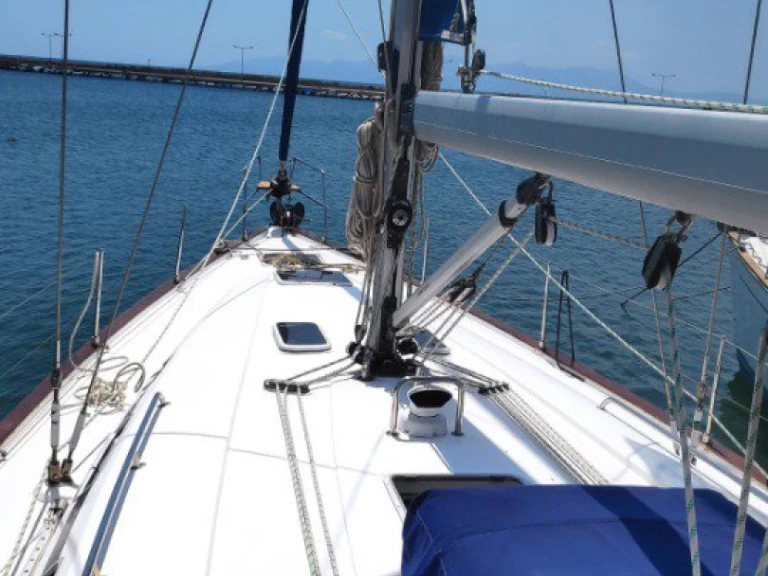 Noleggiare una Bavaria Bavaria 44 a Ávdira
