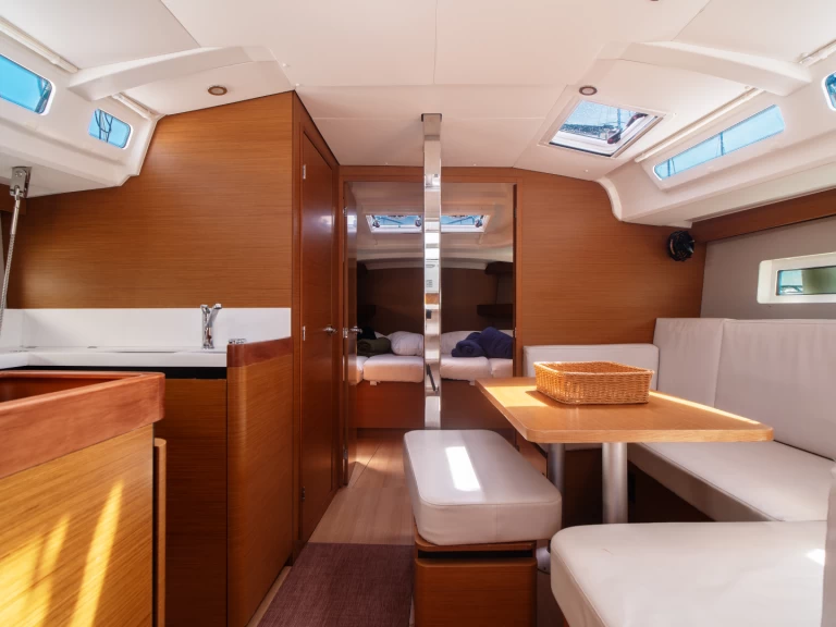 Noleggio barche Olbia economico Sun Odyssey 440