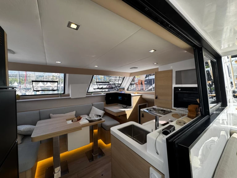 Noleggiare una Aventura Aventura 37 a Capo d'Orlando