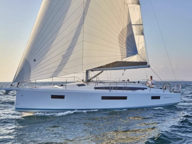 Noleggiare una Jeanneau Sun Odyssey 410 a Saint-Malo