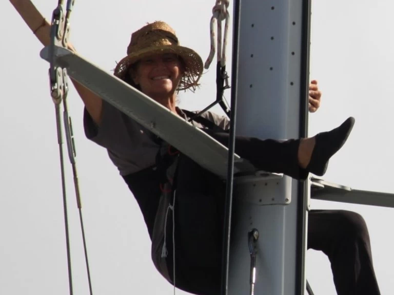 Noleggio barche La Paz economico Ovni 43