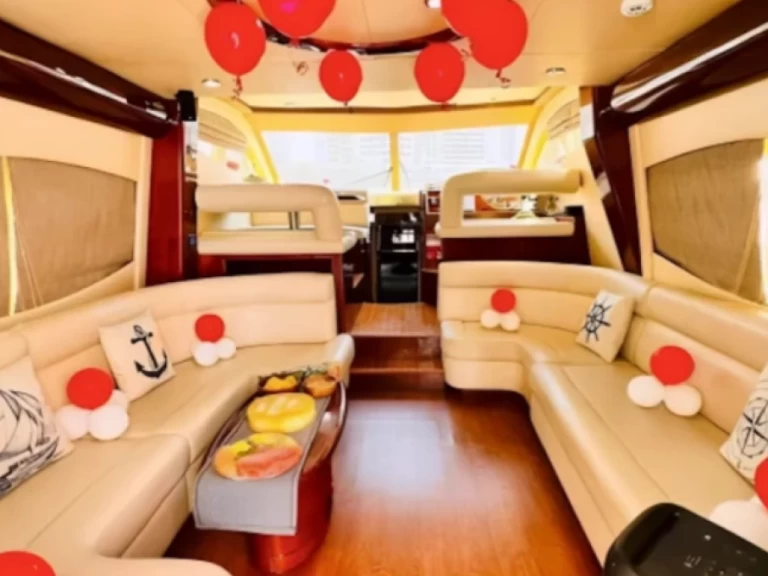 Majesty Yachts 50 da affittare a  Dubai Marina