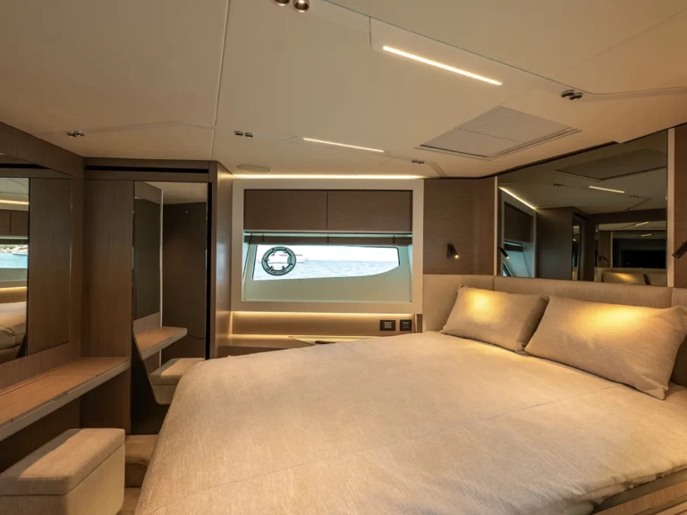 Noleggio Yacht di lusso con o senza skipper Sunseeker a Saint-Tropez