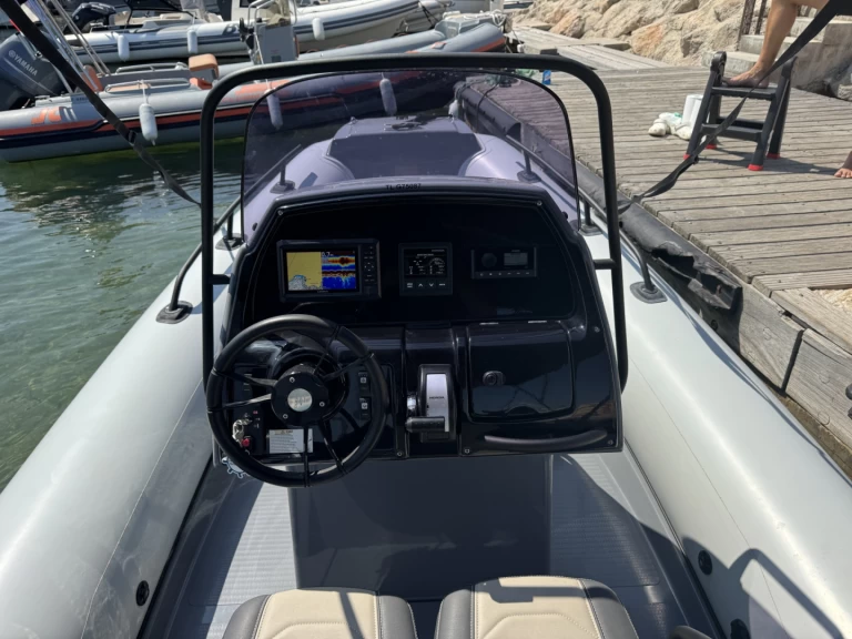 Grand Boats Golden Line G650LF da affittare a  La Madrague