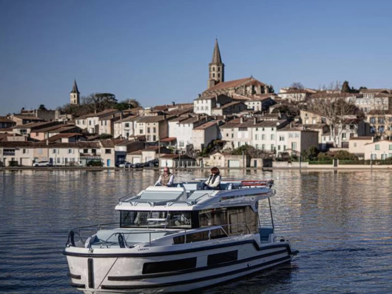 Noleggio Barca a motore con o senza skipper Le Boat a Trèbes