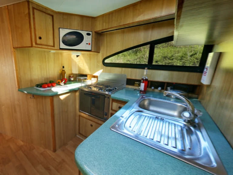 Noleggio Barca a motore a Tannay – Le Boat Elegance