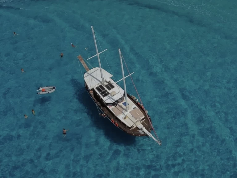 Noleggio Yacht di lusso Custom Gulet-Motor Sailor con patente nautica